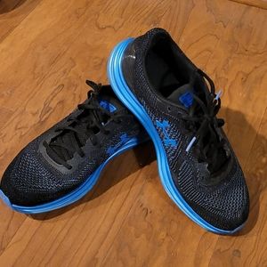Black & blue Size 8.5 Under Armour Shoes